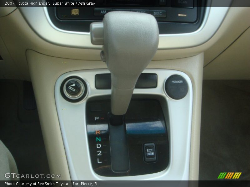 Super White / Ash Gray 2007 Toyota Highlander