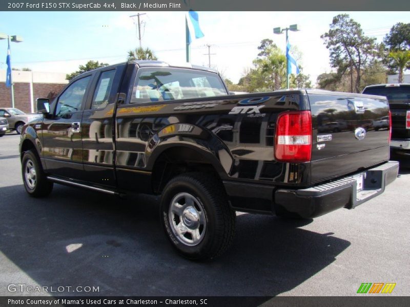 Black / Medium Flint 2007 Ford F150 STX SuperCab 4x4