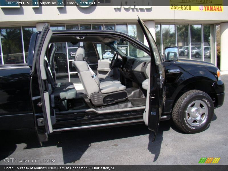 Black / Medium Flint 2007 Ford F150 STX SuperCab 4x4