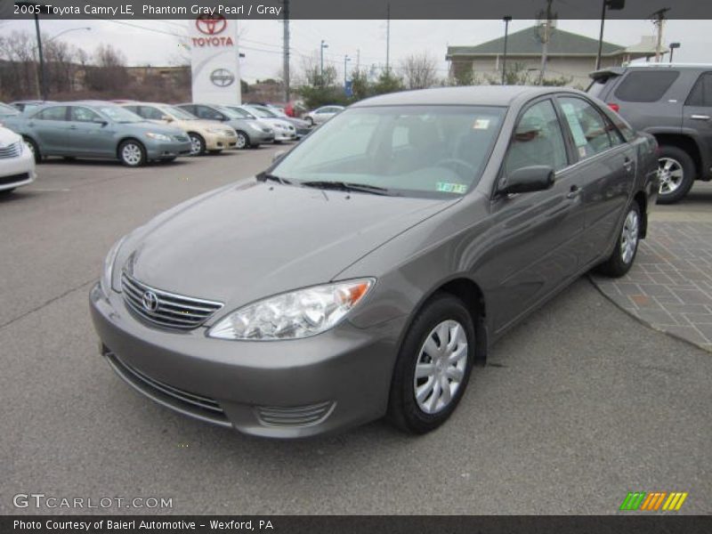 Phantom Gray Pearl / Gray 2005 Toyota Camry LE