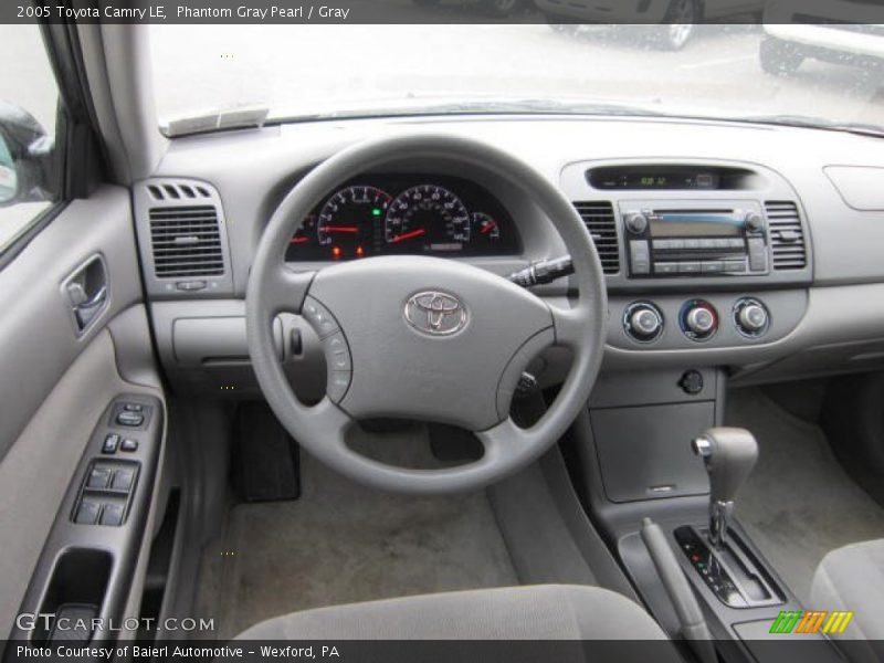 Phantom Gray Pearl / Gray 2005 Toyota Camry LE