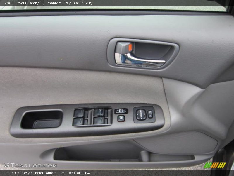 Phantom Gray Pearl / Gray 2005 Toyota Camry LE