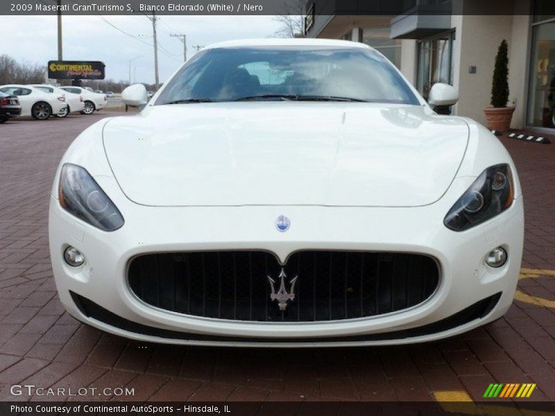 Bianco Eldorado (White) / Nero 2009 Maserati GranTurismo S