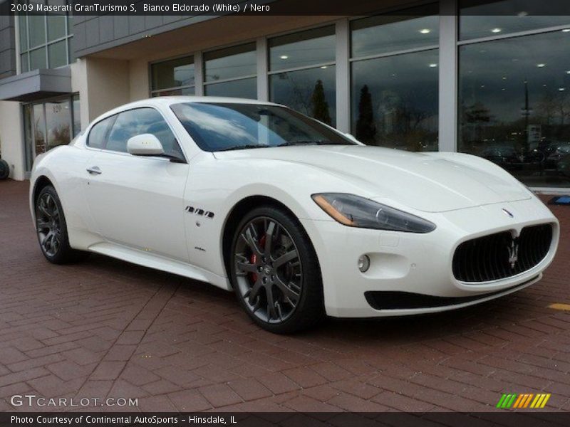 Front 3/4 View of 2009 GranTurismo S