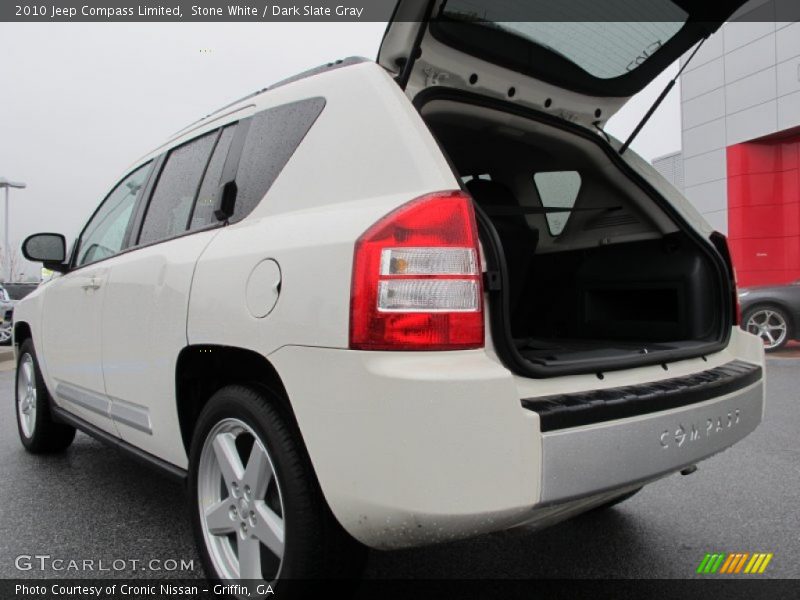 Stone White / Dark Slate Gray 2010 Jeep Compass Limited