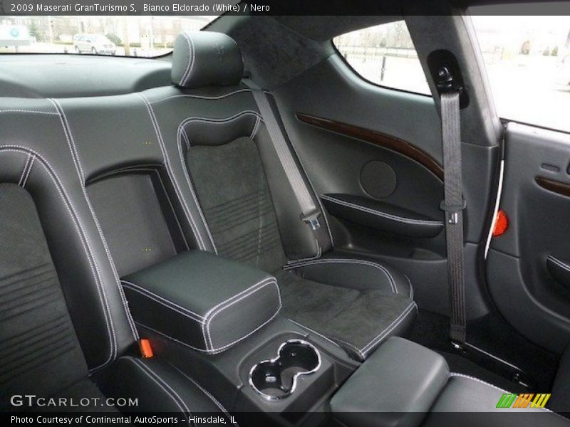  2009 GranTurismo S Nero Interior