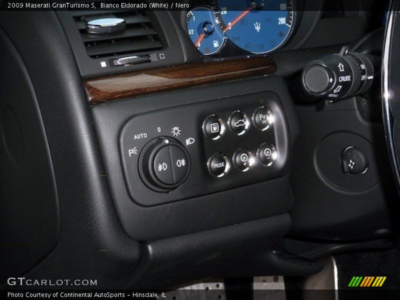 Controls of 2009 GranTurismo S