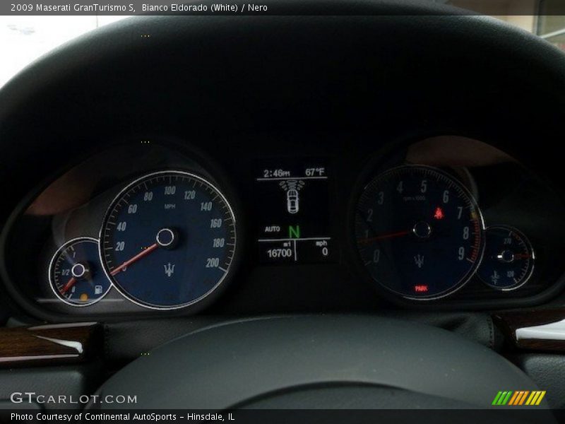 Bianco Eldorado (White) / Nero 2009 Maserati GranTurismo S