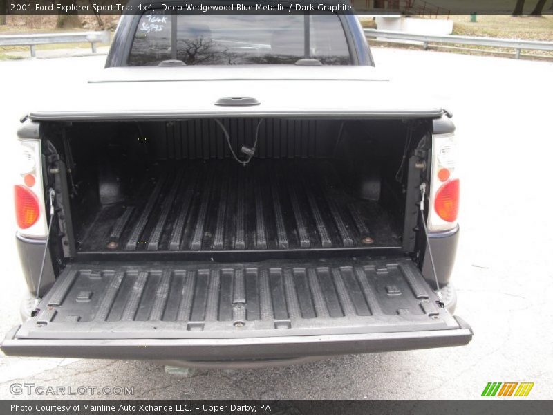 Deep Wedgewood Blue Metallic / Dark Graphite 2001 Ford Explorer Sport Trac 4x4