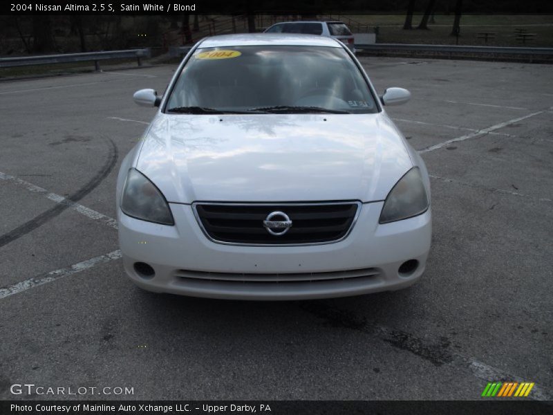 Satin White / Blond 2004 Nissan Altima 2.5 S