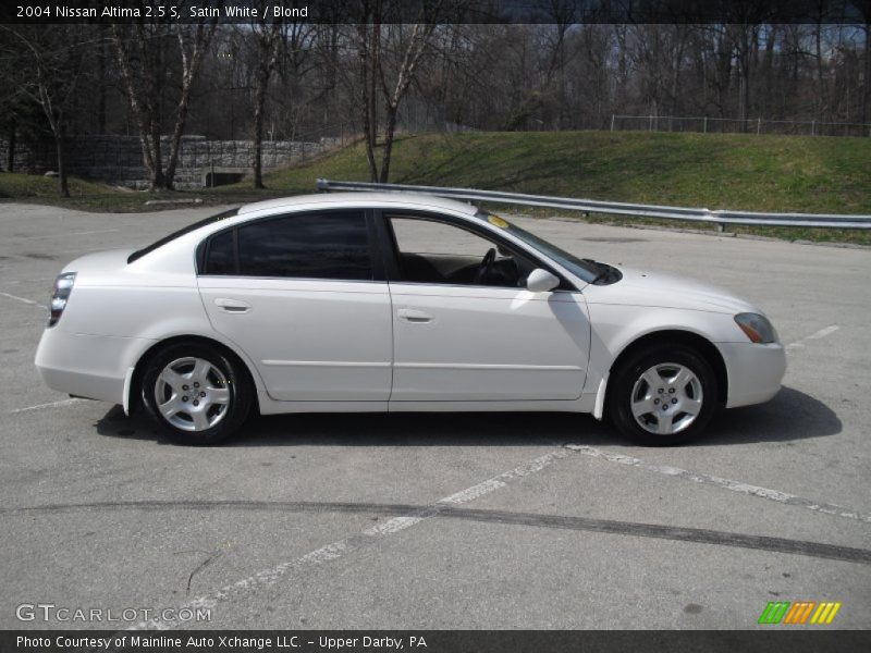 Satin White / Blond 2004 Nissan Altima 2.5 S