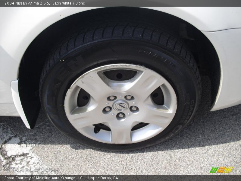 Satin White / Blond 2004 Nissan Altima 2.5 S