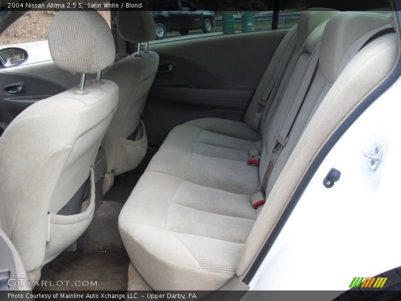 Satin White / Blond 2004 Nissan Altima 2.5 S