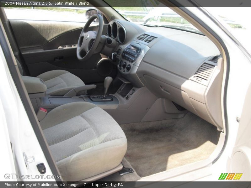 Satin White / Blond 2004 Nissan Altima 2.5 S