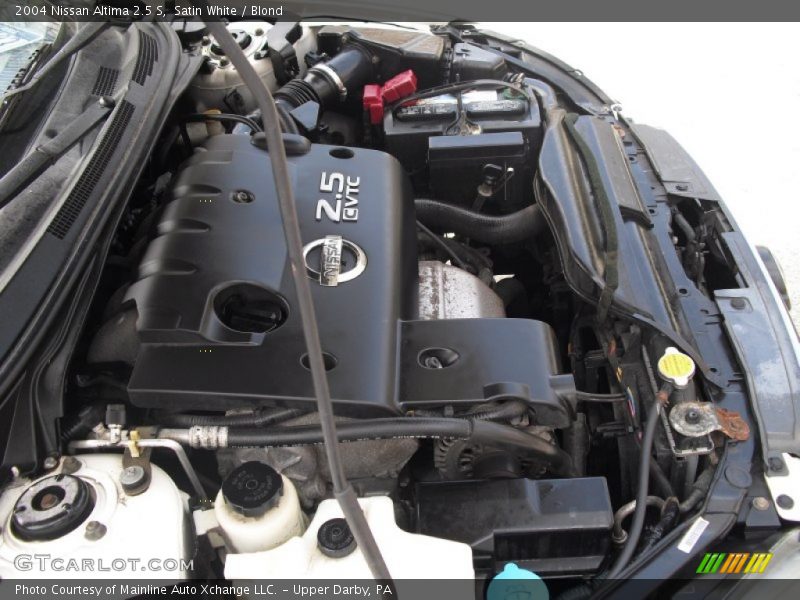 Satin White / Blond 2004 Nissan Altima 2.5 S