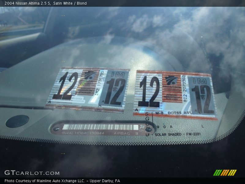 Satin White / Blond 2004 Nissan Altima 2.5 S
