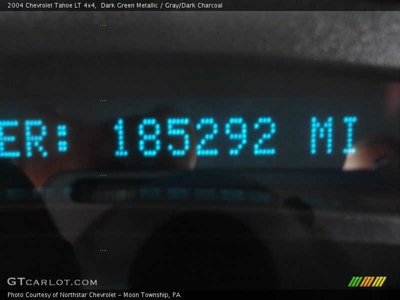 Dark Green Metallic / Gray/Dark Charcoal 2004 Chevrolet Tahoe LT 4x4