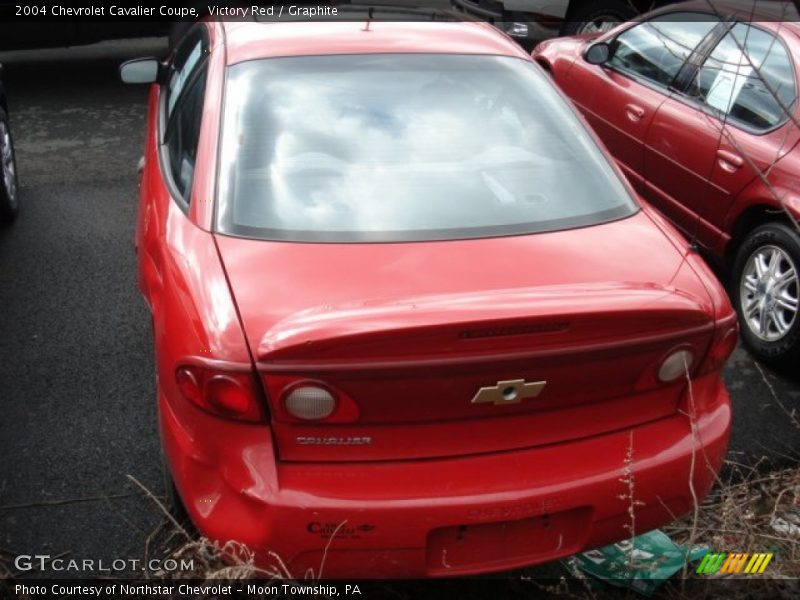 Victory Red / Graphite 2004 Chevrolet Cavalier Coupe