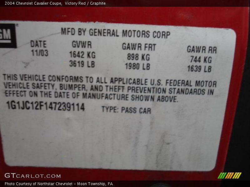Victory Red / Graphite 2004 Chevrolet Cavalier Coupe