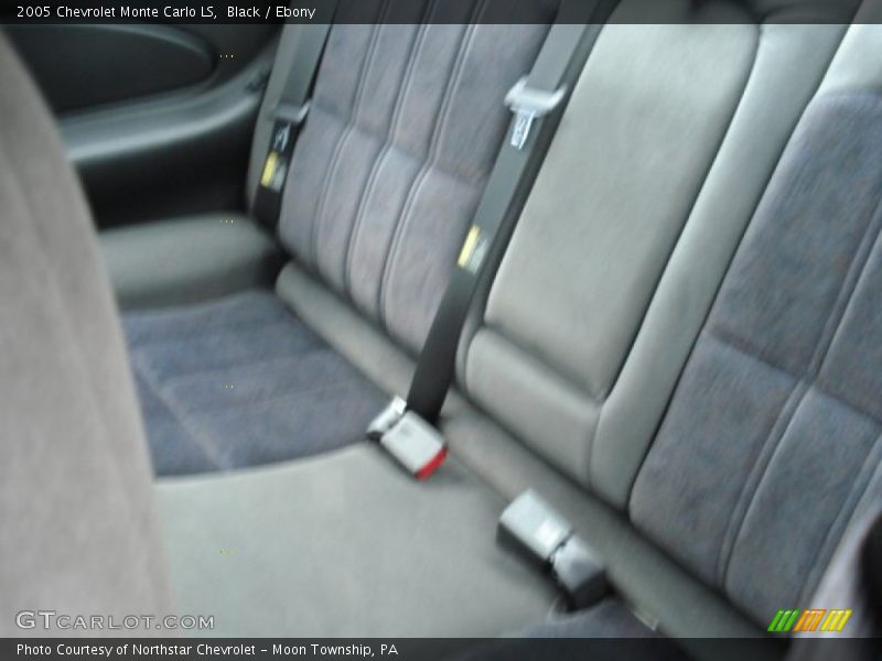 Black / Ebony 2005 Chevrolet Monte Carlo LS