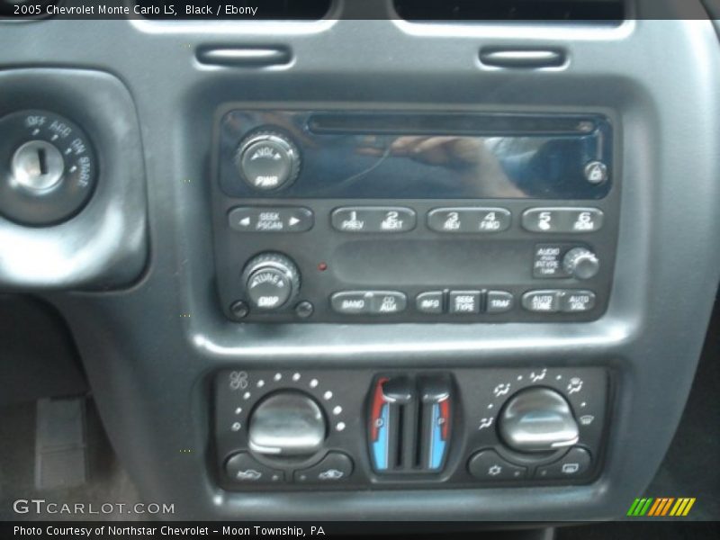 Black / Ebony 2005 Chevrolet Monte Carlo LS