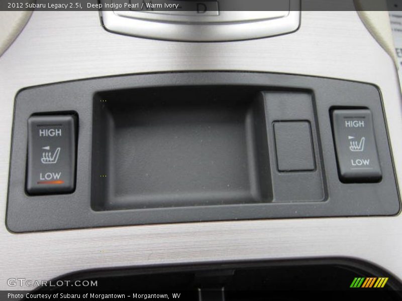 Deep Indigo Pearl / Warm Ivory 2012 Subaru Legacy 2.5i