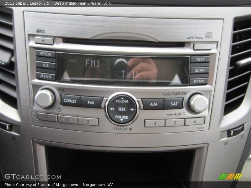 Deep Indigo Pearl / Warm Ivory 2012 Subaru Legacy 2.5i