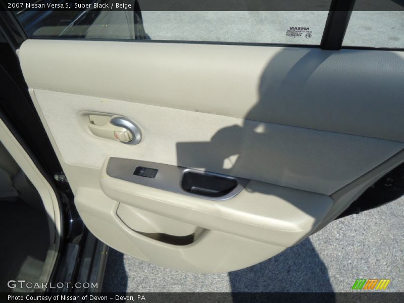 Super Black / Beige 2007 Nissan Versa S