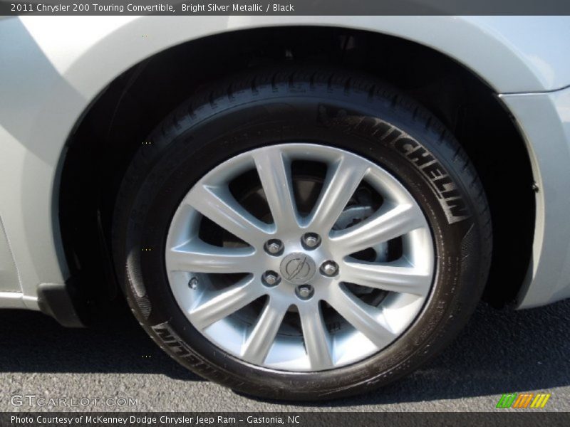 Bright Silver Metallic / Black 2011 Chrysler 200 Touring Convertible
