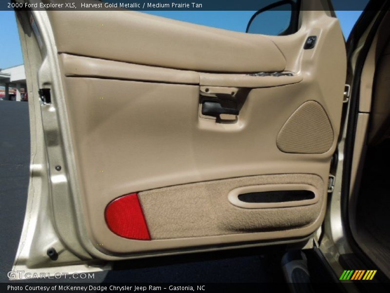 Harvest Gold Metallic / Medium Prairie Tan 2000 Ford Explorer XLS