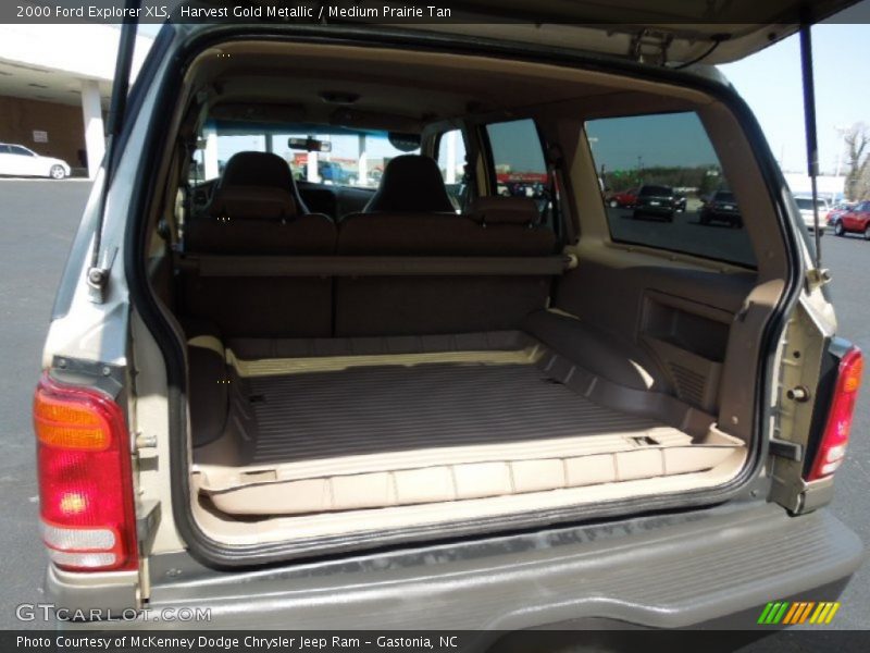 Harvest Gold Metallic / Medium Prairie Tan 2000 Ford Explorer XLS