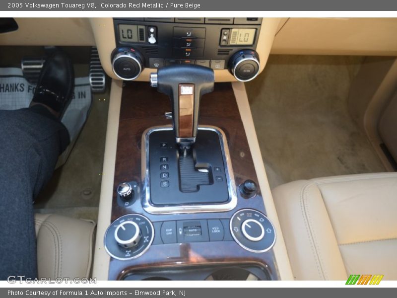 Colorado Red Metallic / Pure Beige 2005 Volkswagen Touareg V8