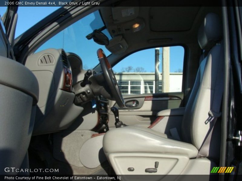 Black Onyx / Light Gray 2006 GMC Envoy Denali 4x4
