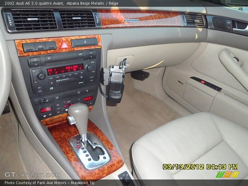 Alpaka Beige Metallic / Beige 2002 Audi A6 3.0 quattro Avant