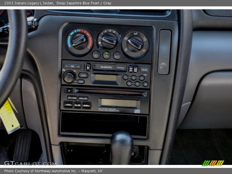 Deep Sapphire Blue Pearl / Gray 2001 Subaru Legacy L Sedan