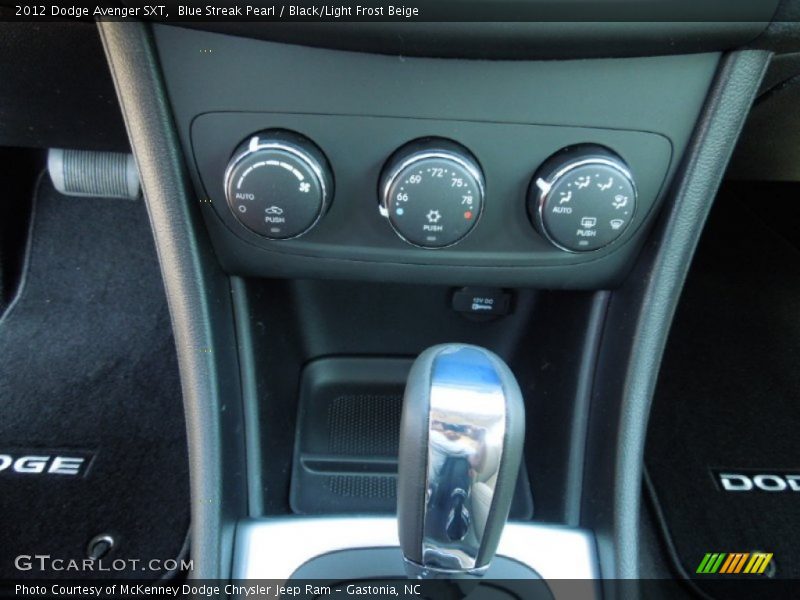 Blue Streak Pearl / Black/Light Frost Beige 2012 Dodge Avenger SXT