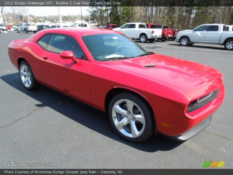 Front 3/4 View of 2012 Challenger SXT