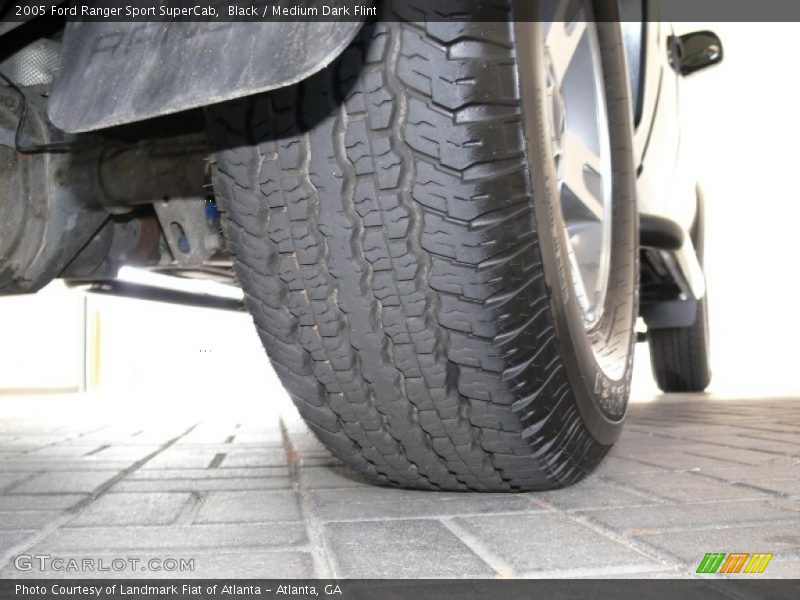 Black / Medium Dark Flint 2005 Ford Ranger Sport SuperCab