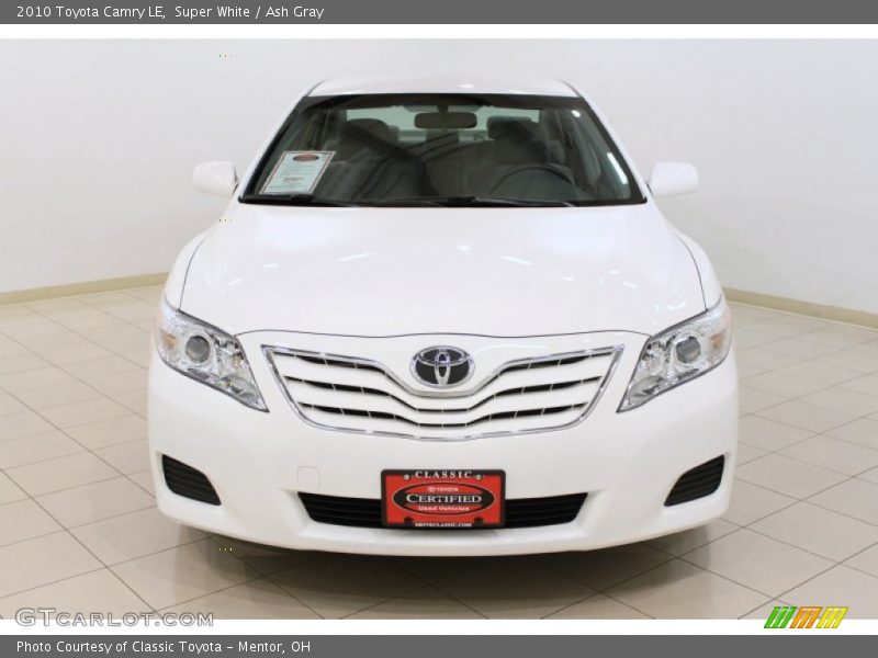 Super White / Ash Gray 2010 Toyota Camry LE