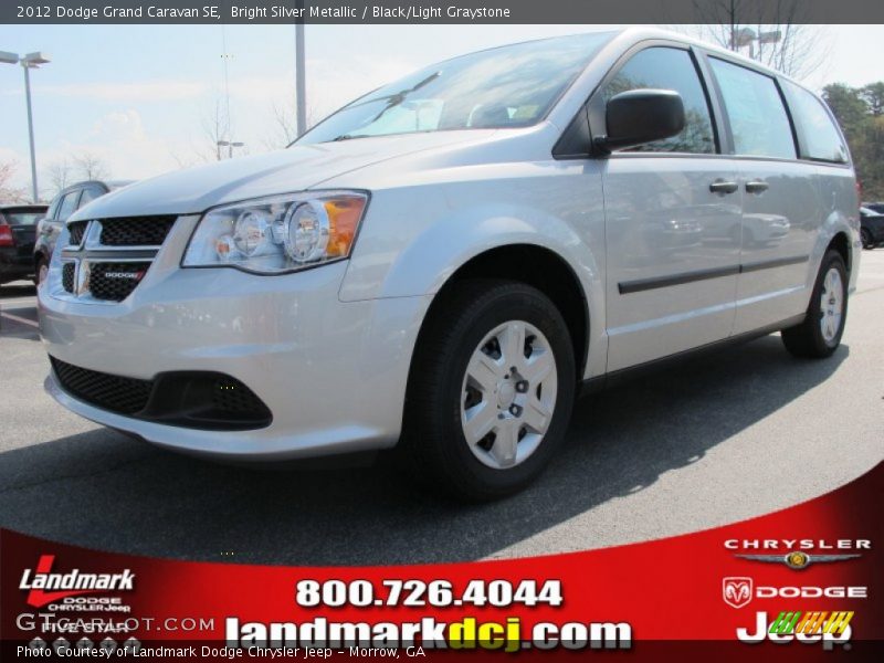 Bright Silver Metallic / Black/Light Graystone 2012 Dodge Grand Caravan SE