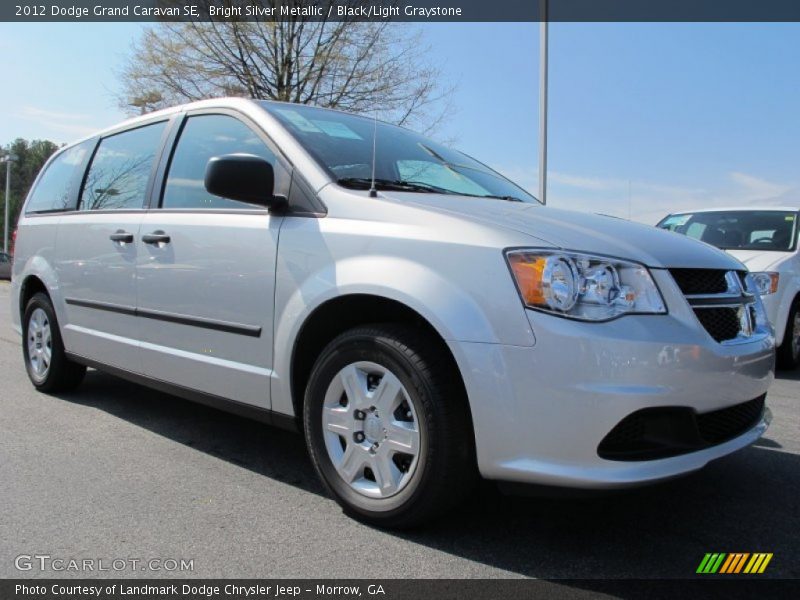Bright Silver Metallic / Black/Light Graystone 2012 Dodge Grand Caravan SE