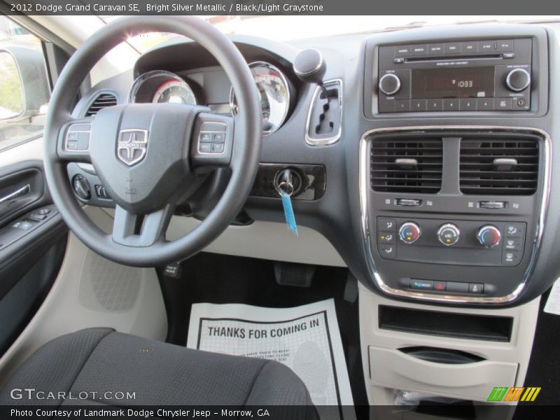 Bright Silver Metallic / Black/Light Graystone 2012 Dodge Grand Caravan SE