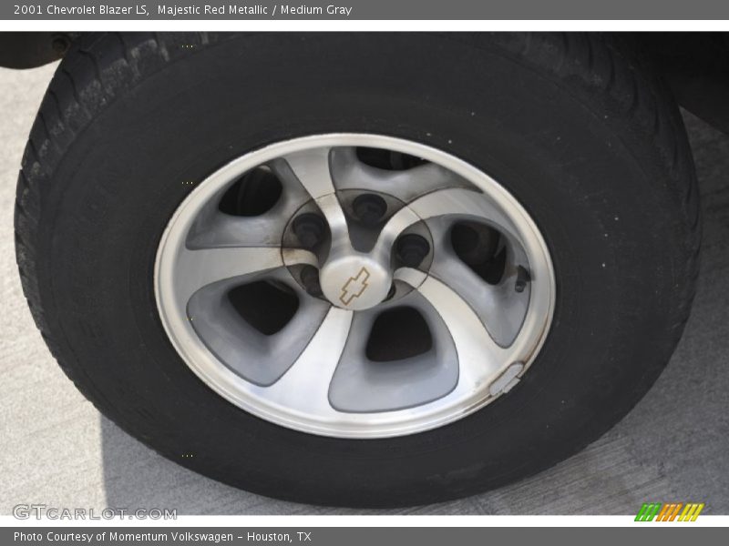 Majestic Red Metallic / Medium Gray 2001 Chevrolet Blazer LS