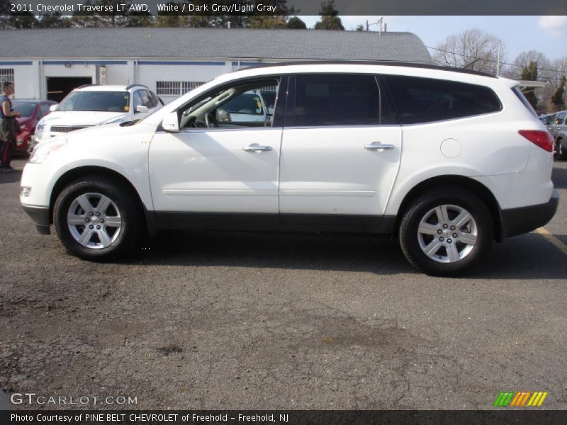 White / Dark Gray/Light Gray 2011 Chevrolet Traverse LT AWD