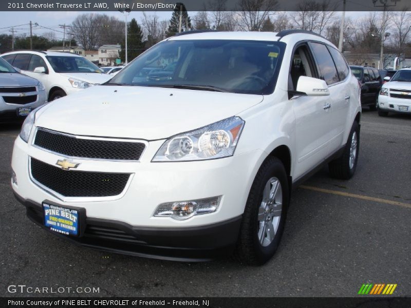 White / Ebony/Ebony 2011 Chevrolet Traverse LT AWD