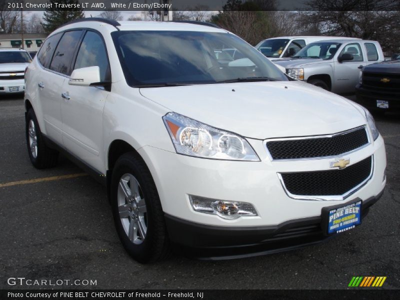 White / Ebony/Ebony 2011 Chevrolet Traverse LT AWD