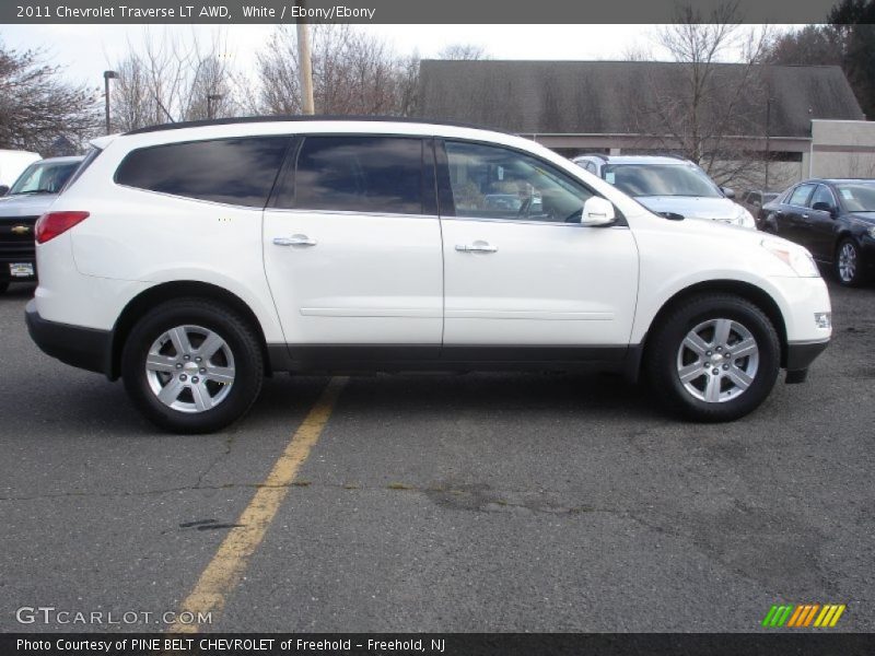 White / Ebony/Ebony 2011 Chevrolet Traverse LT AWD