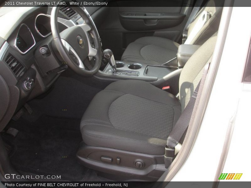 White / Ebony/Ebony 2011 Chevrolet Traverse LT AWD