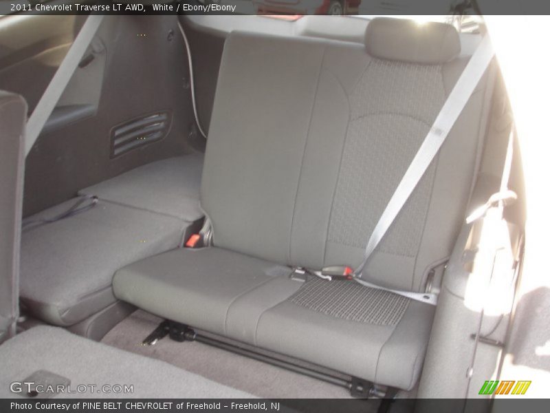 White / Ebony/Ebony 2011 Chevrolet Traverse LT AWD