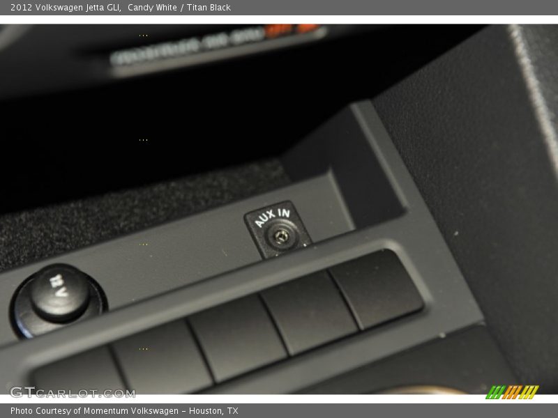 Candy White / Titan Black 2012 Volkswagen Jetta GLI